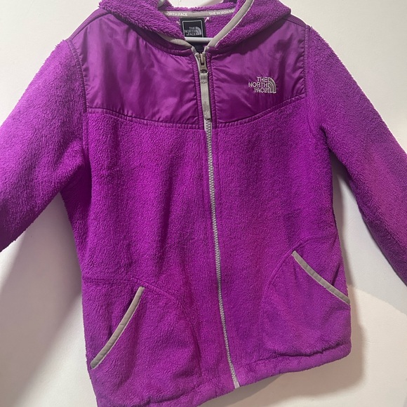 The North Face Kids Magenta Fleece Hoodie - Picture 1 of 5